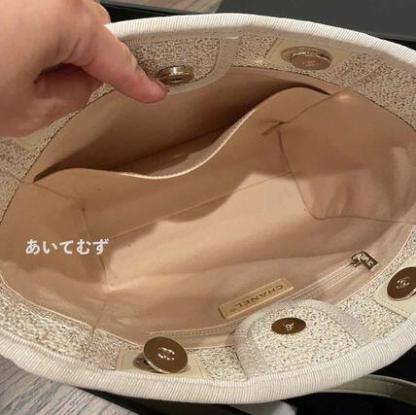 このサイズ使える☆CHANEL ドーヴィルトート縦横32cm エクリュ